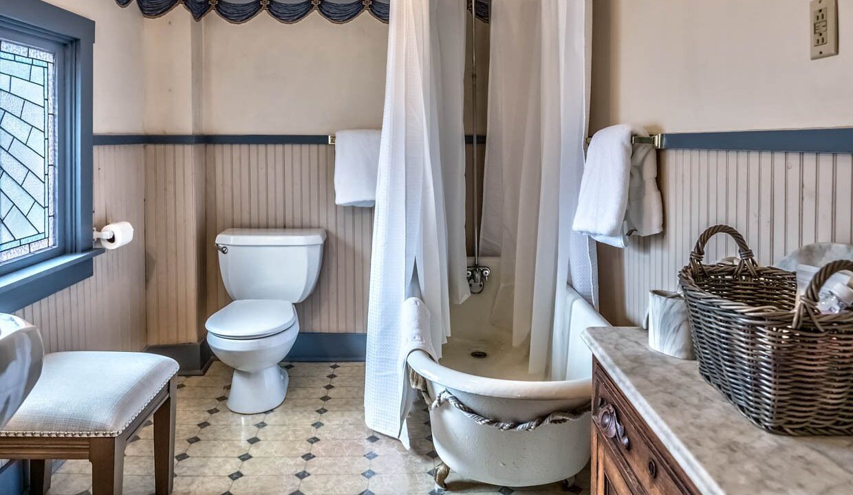 Photo of Bathroom in Butler