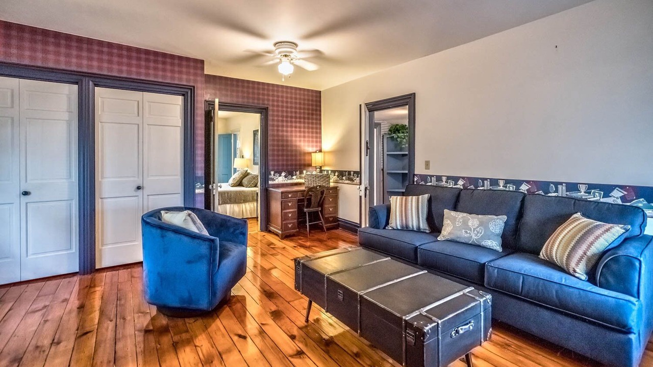 Photo of Bedroom in Butler