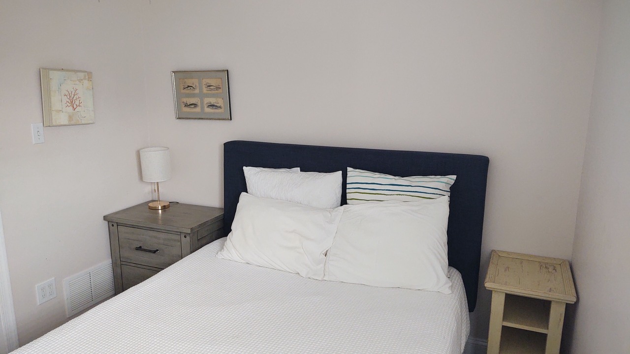Photo of Bedroom in Avalon