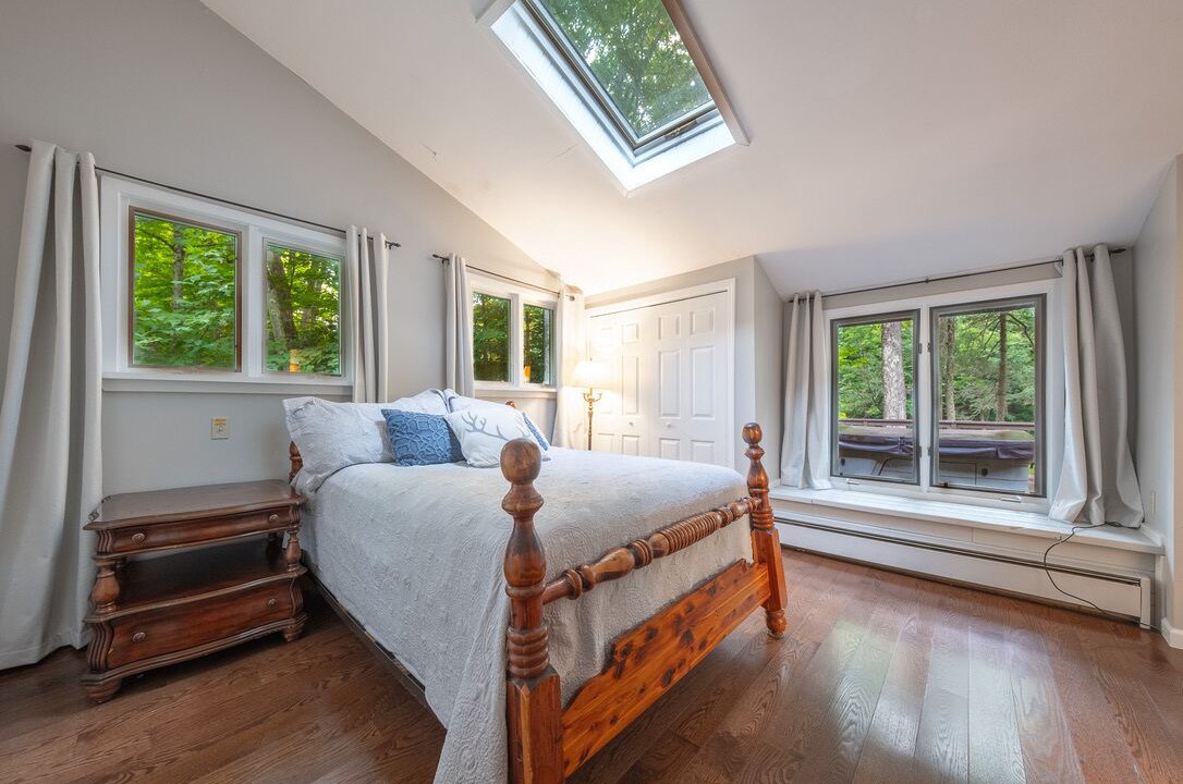 Photo of Bedroom in Elkins