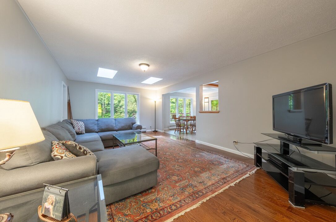 Photo of Livingroom in Elkins