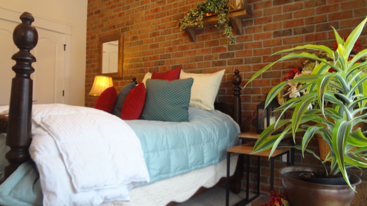 Photo of Bedroom in State College