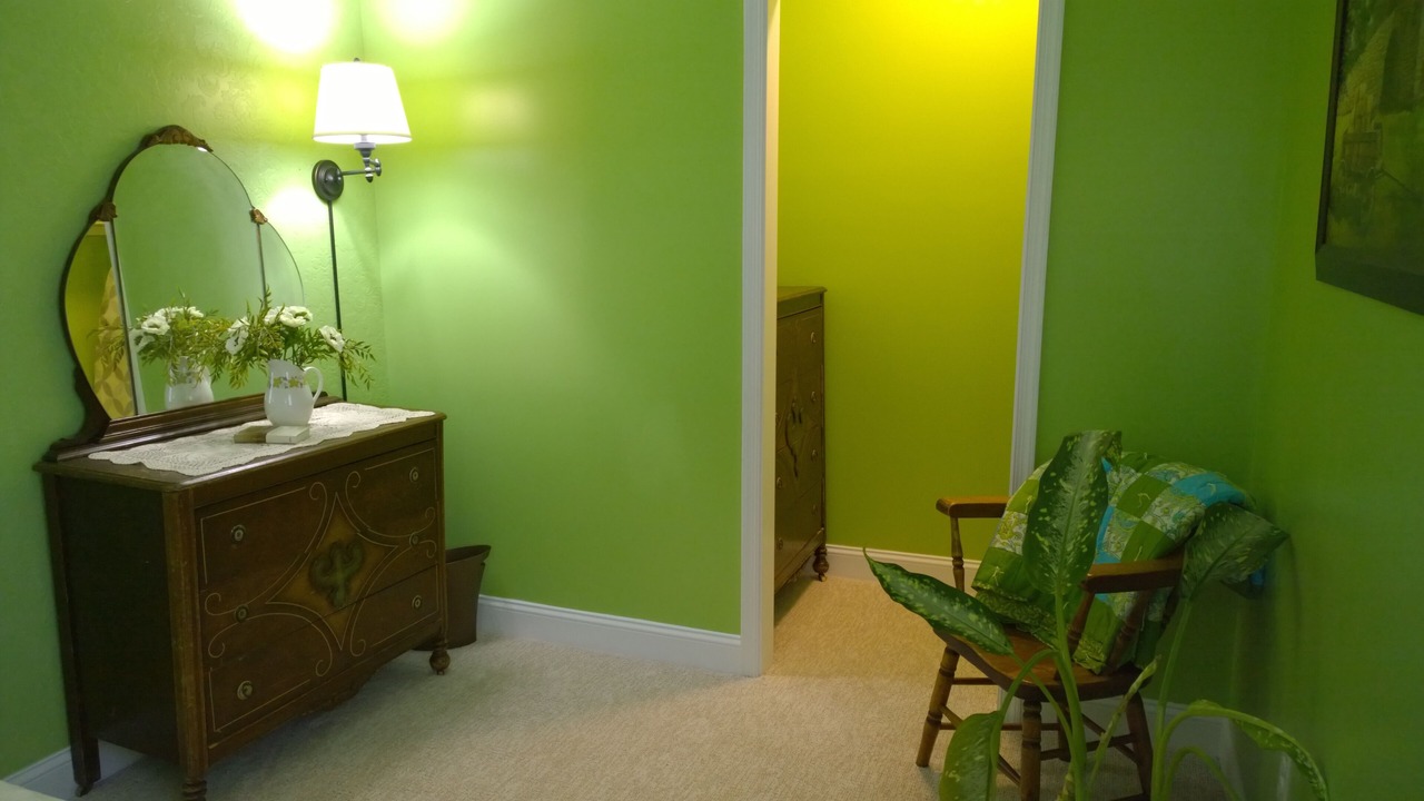 Photo of Bedroom in Leola