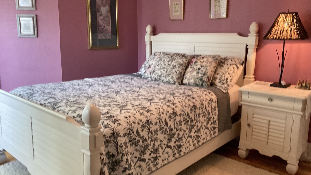 Photo of Bedroom in Manitou Beach