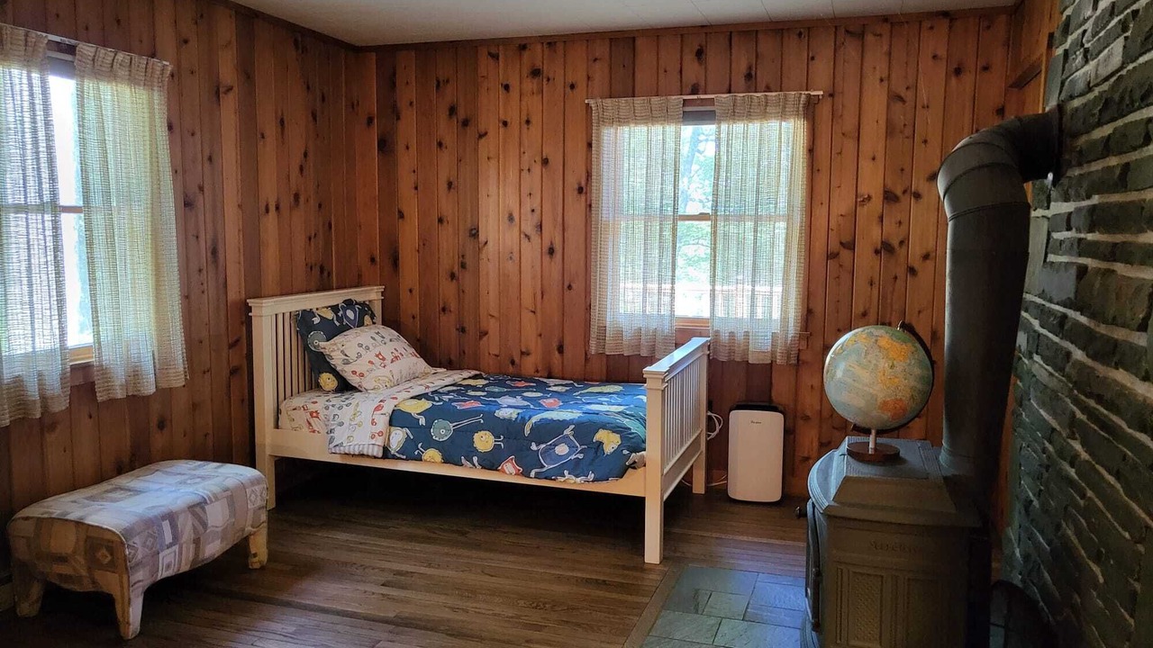 Photo of Bedroom in Hawley