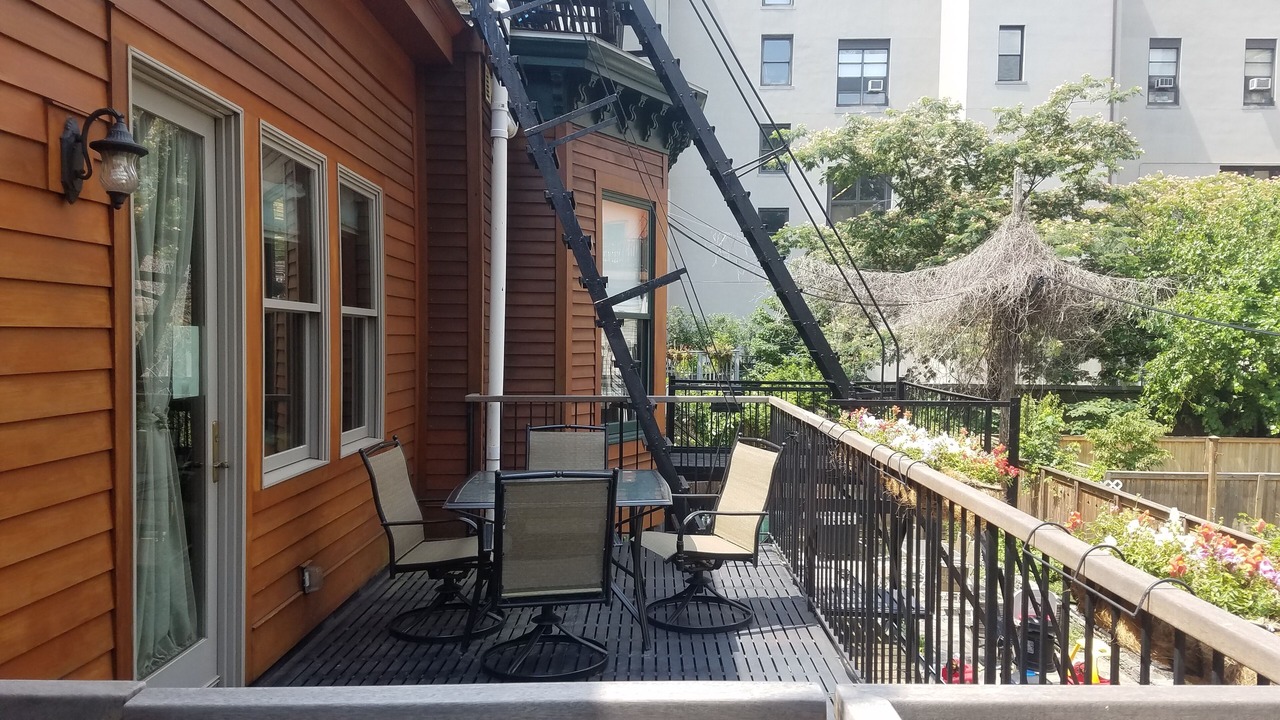 Photo of Patio Balcony in Downtown Jersey City