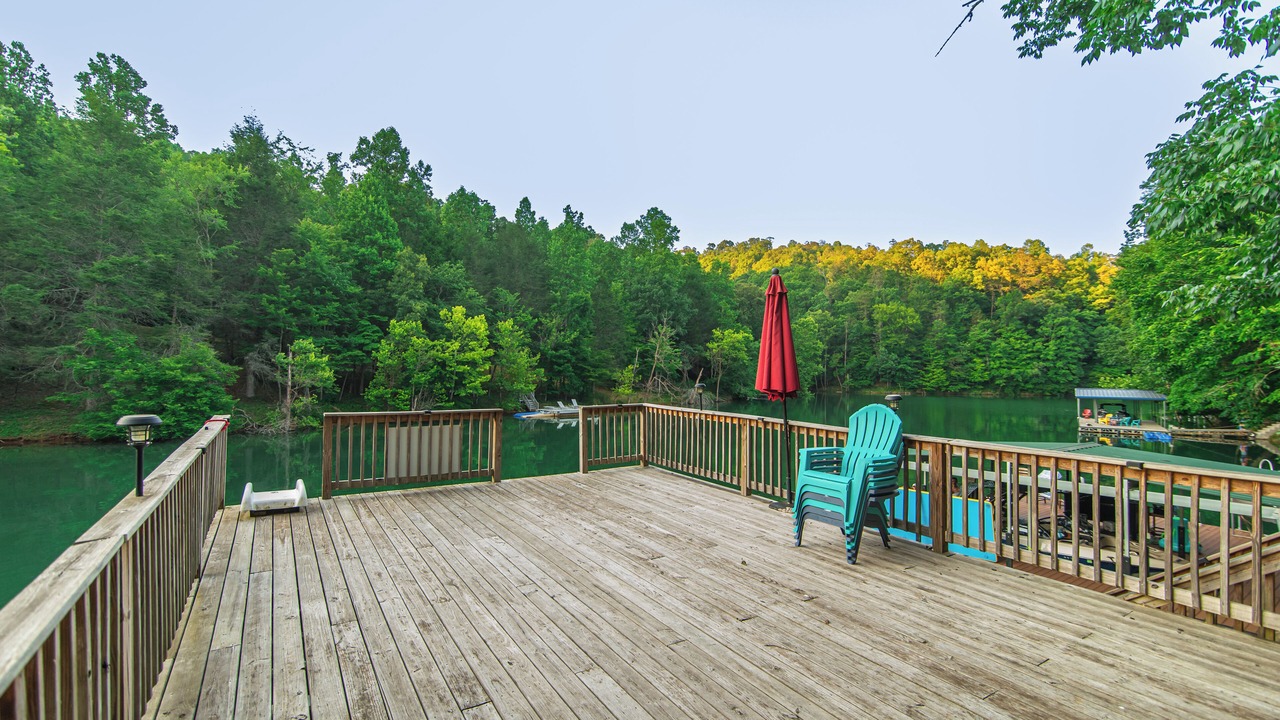 Photo of Patio Balcony in Lakeside Estates