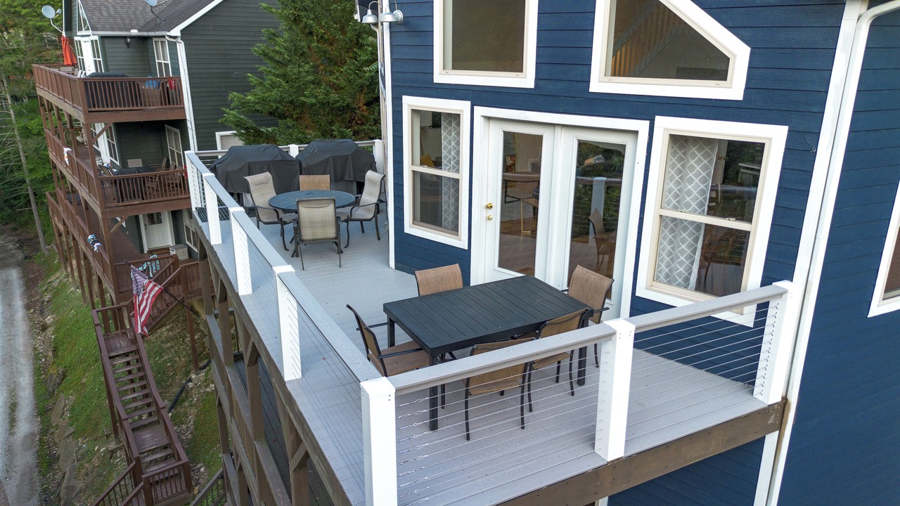 Photo of Outdoor in Lakeside Estates