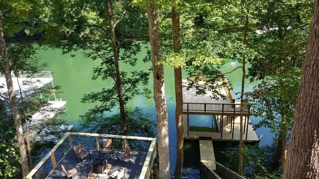 Photo of Patio Balcony in Lakeside Estates
