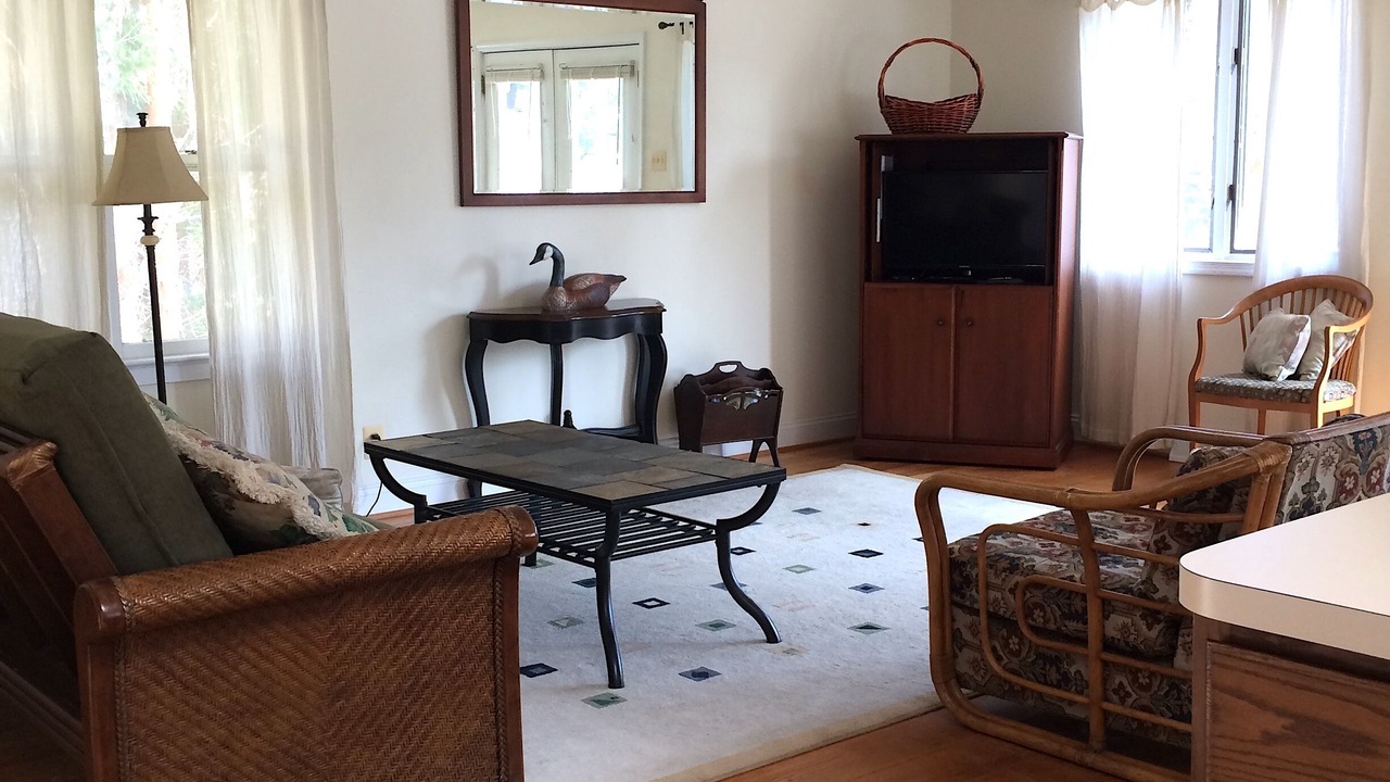 Photo of Bedroom in Calvert Beach-Long Beach