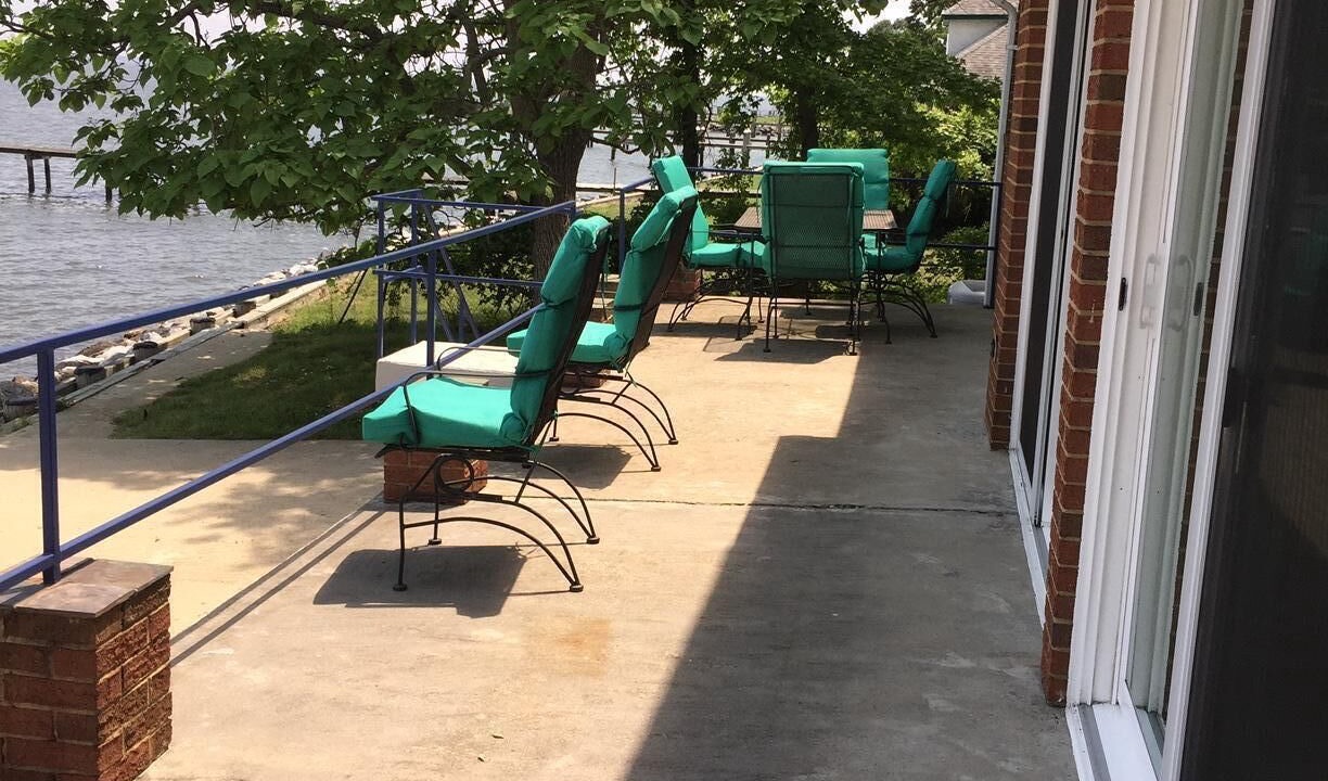 Photo of Patio Balcony in Arundel on the Bay