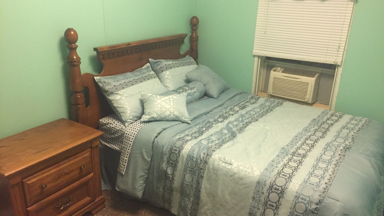 Photo of Bedroom in Lakeville