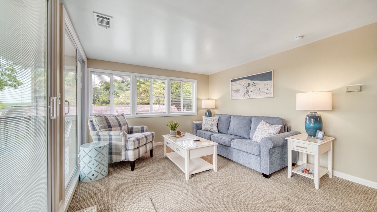 Photo of Livingroom in Saugatuck