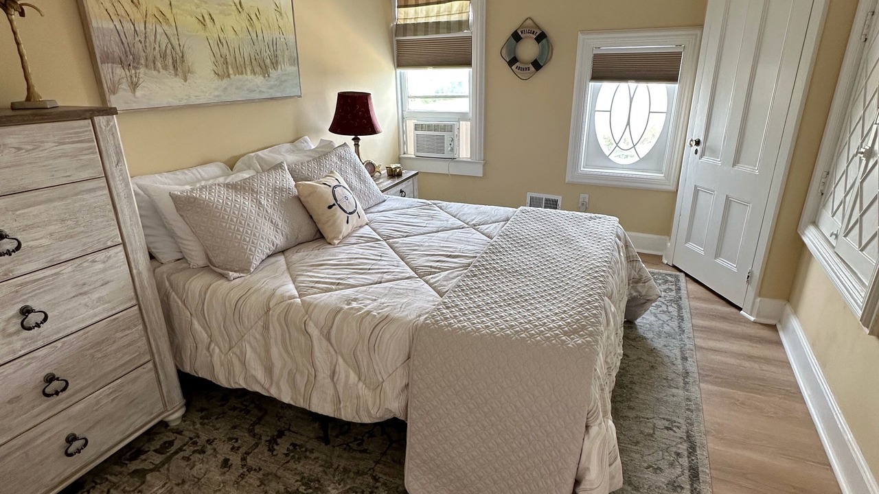 Photo of Bedroom in Long Branch