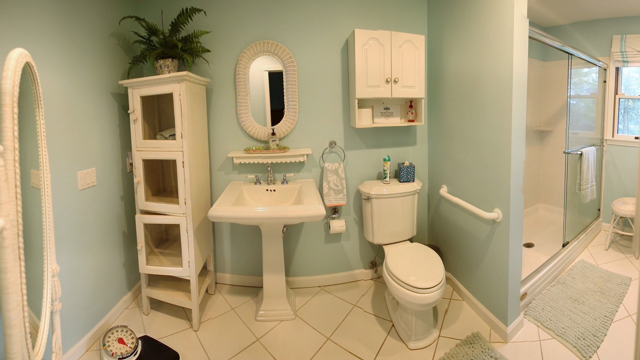 Photo of Bathroom in Beach Haven