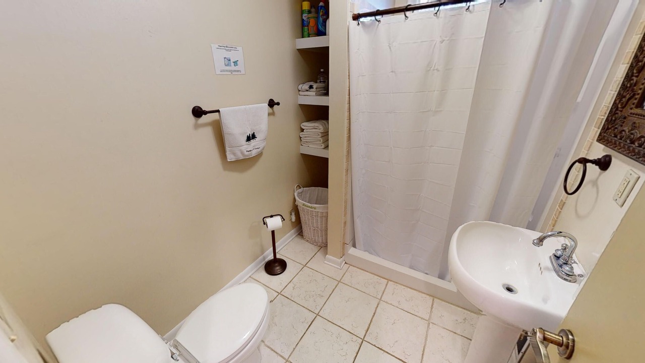 Photo of Bathroom in Nelsonville