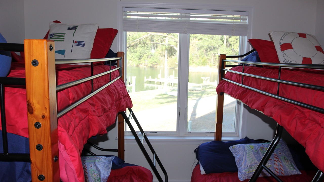 Photo of Bedroom in Point Lookout