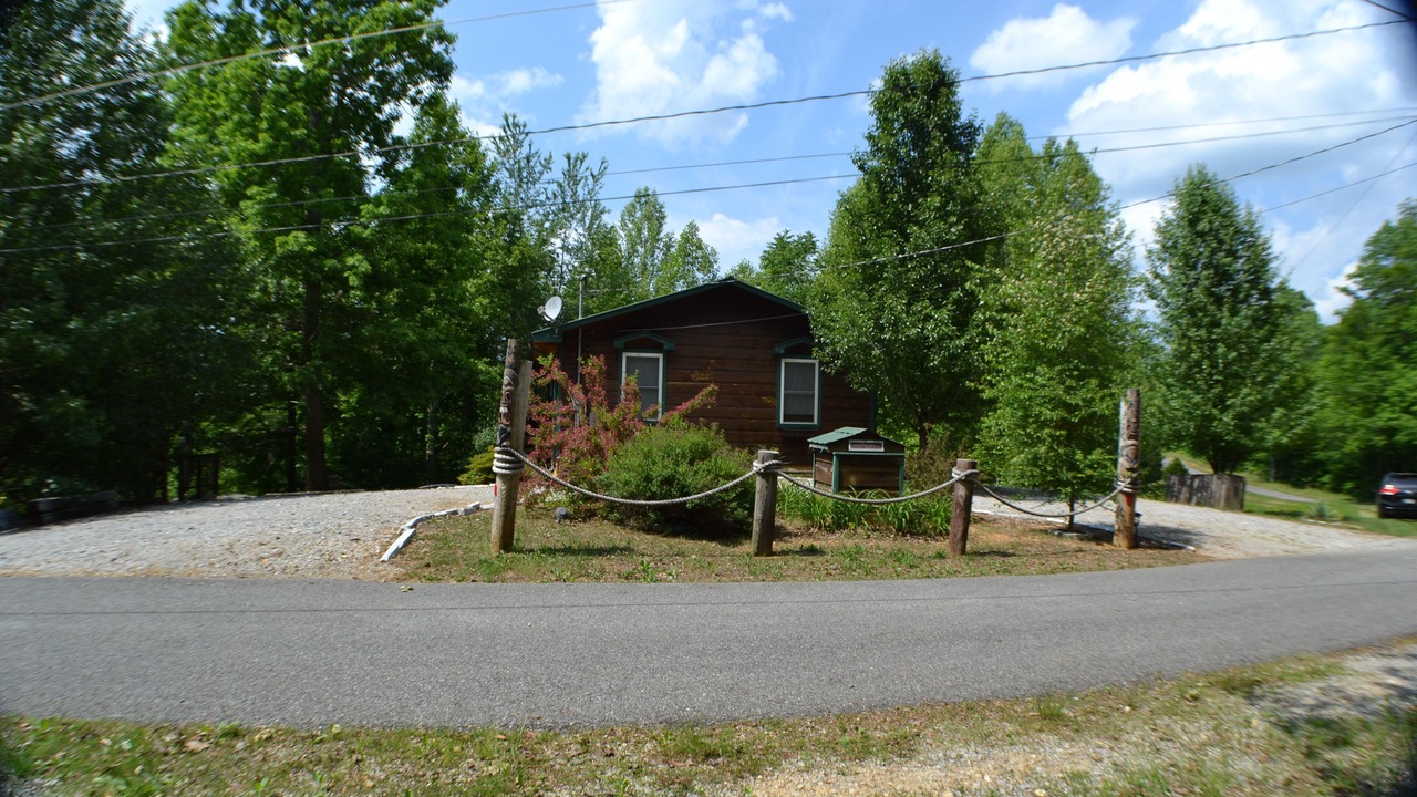 Photo of Others in Byrdstown
