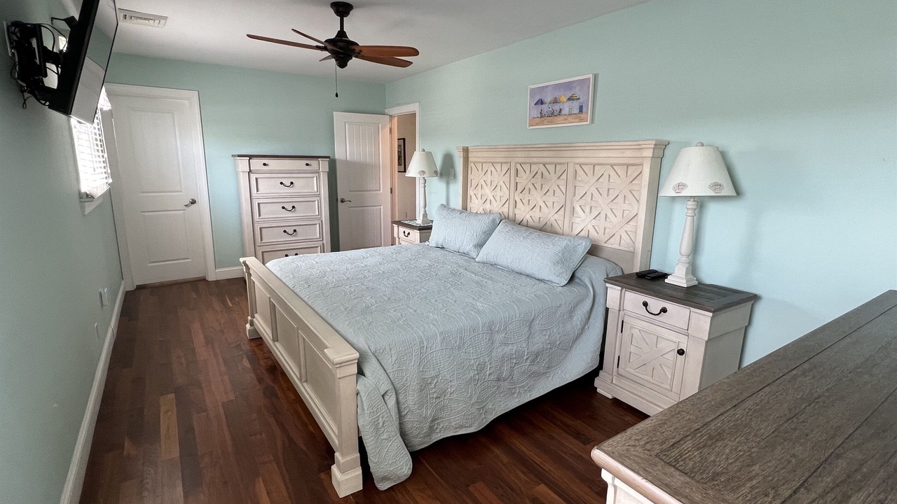 Photo of Bedroom in Ship Bottom