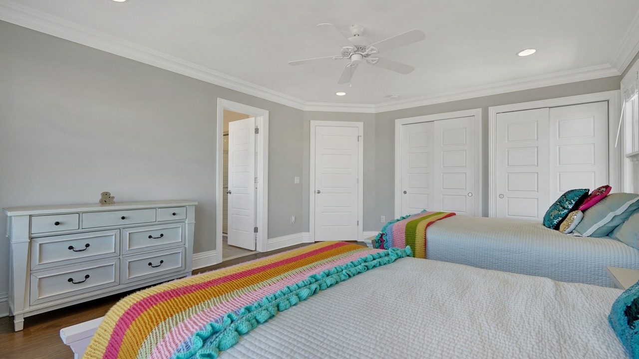Photo of Bedroom in Mantoloking