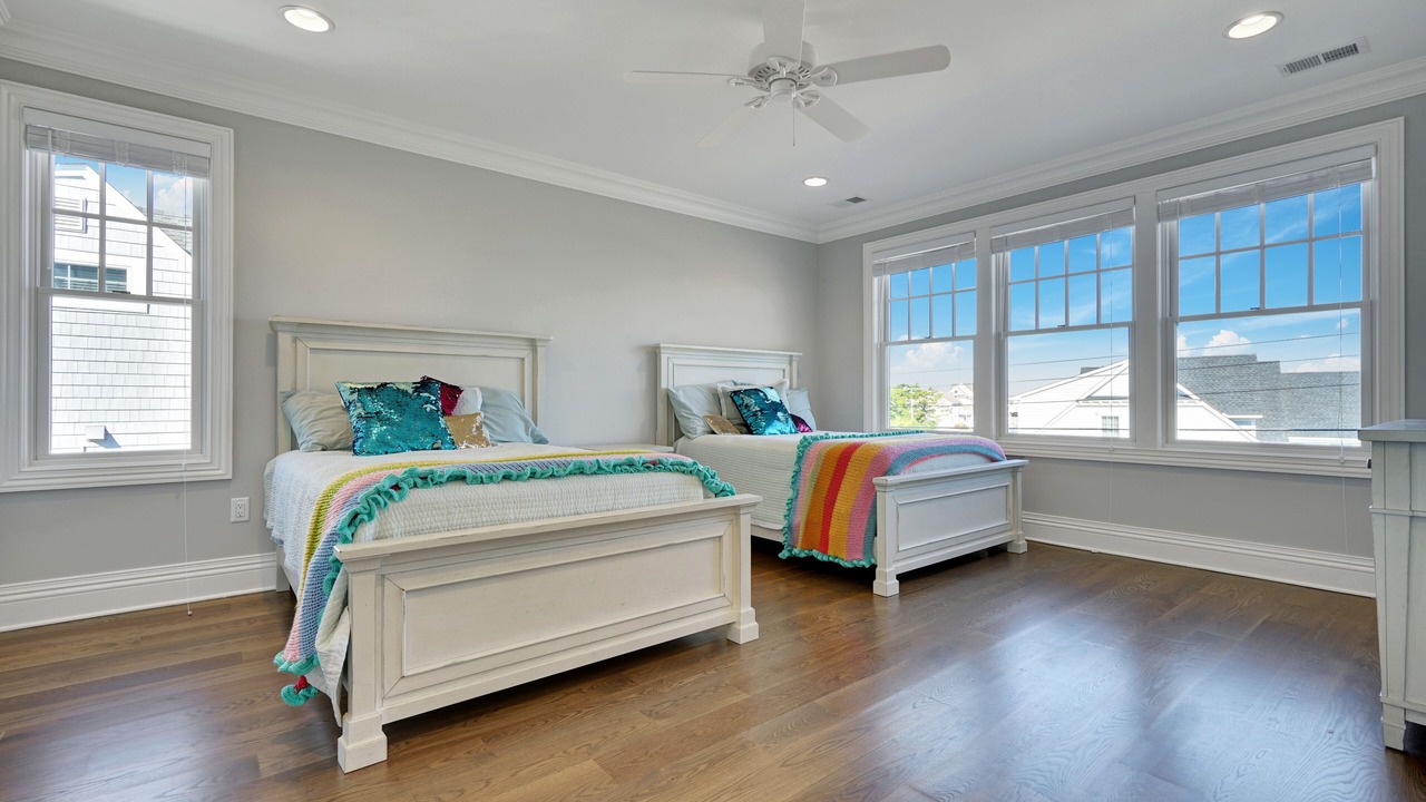 Photo of Bedroom in Mantoloking