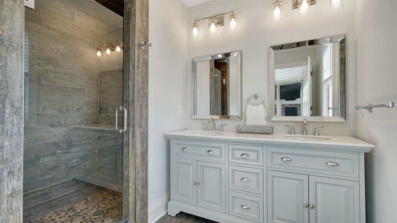 Photo of Bathroom in Mantoloking