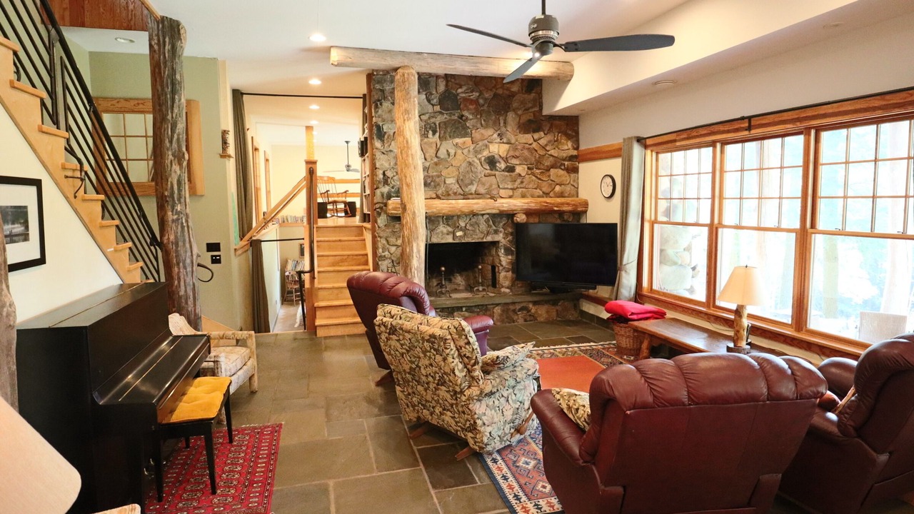 Photo of Livingroom in Eagles Mere