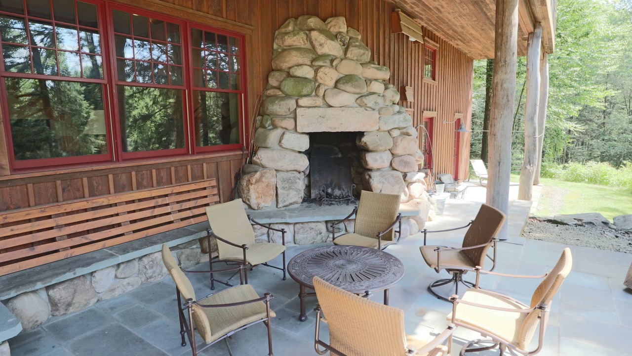Photo of Patio Balcony in Eagles Mere