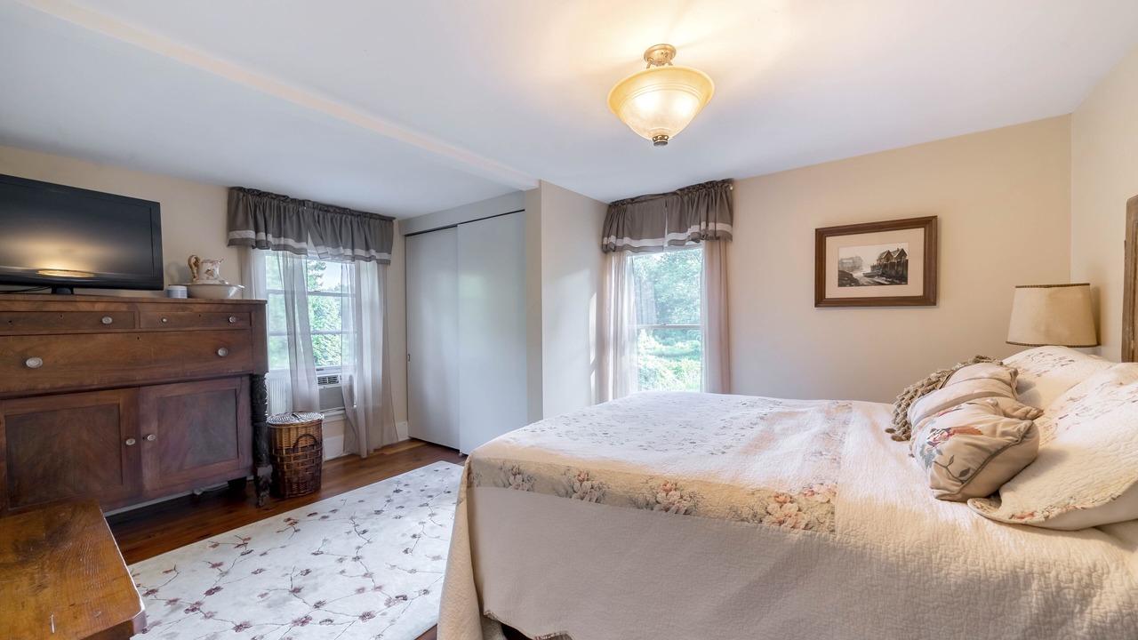 Photo of Bedroom in Milford
