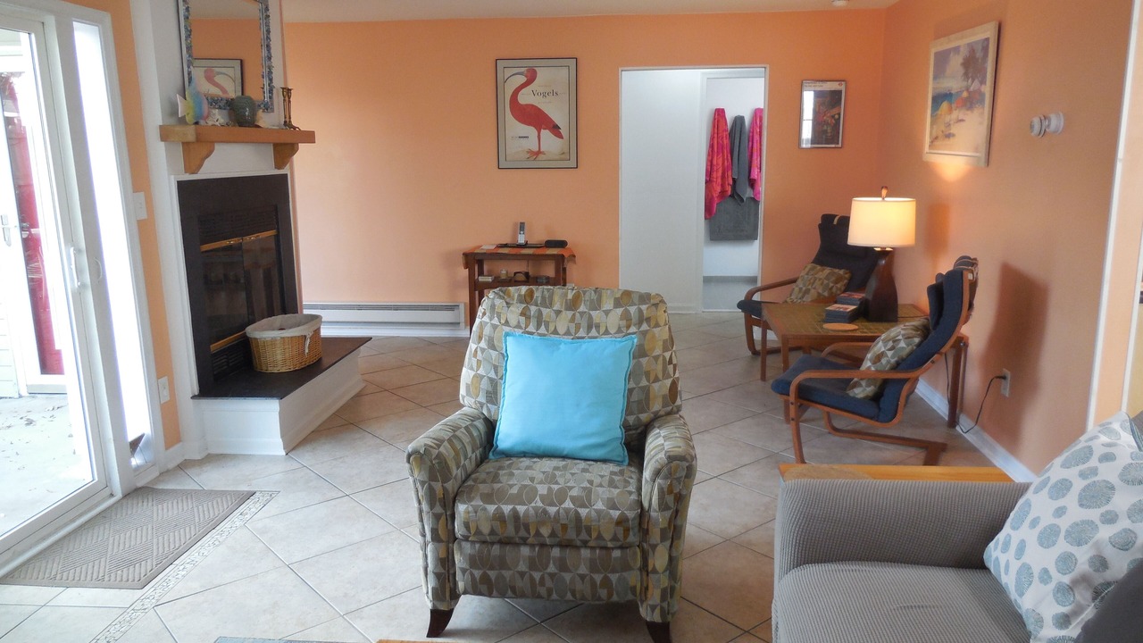 Photo of Bedroom in Country Club Estates