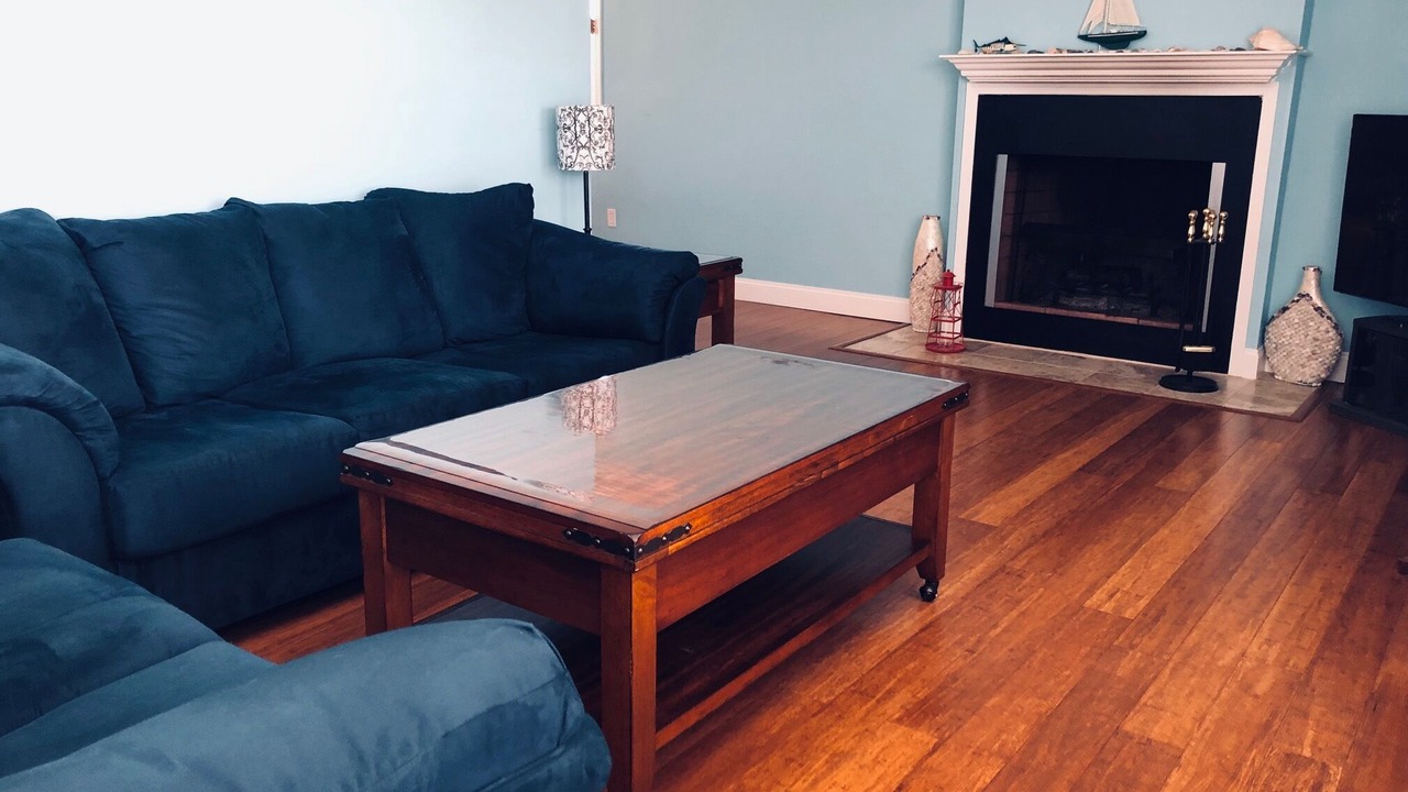 Photo of Livingroom in A-Zone