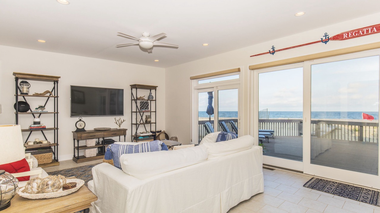 Photo of Livingroom in Normandy Beach