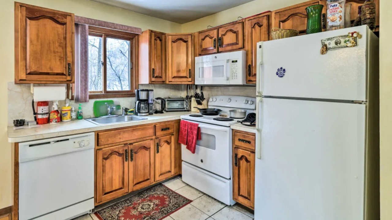 Photo of Kitchen in Pocono Mountain Lake