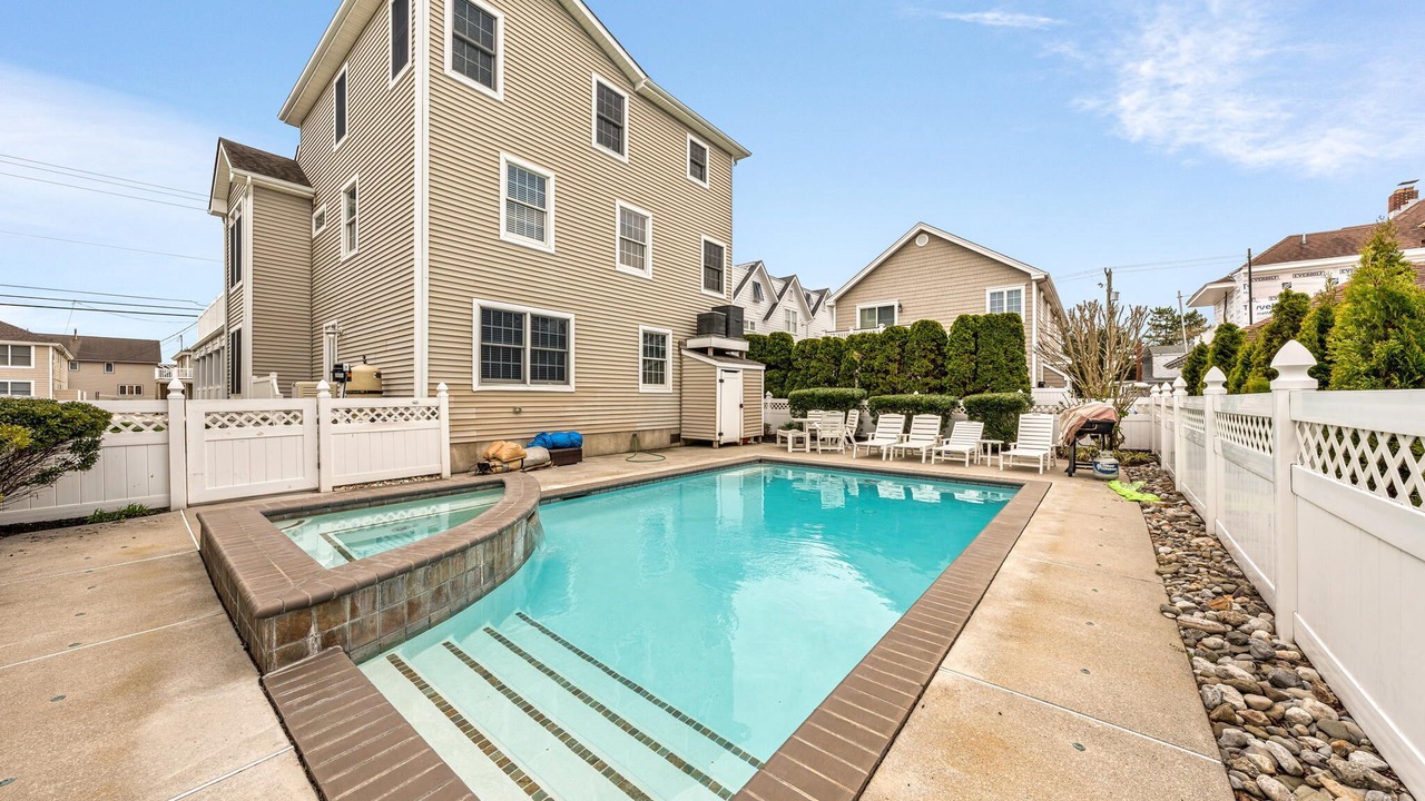 Photo of Outdoor in Avalon