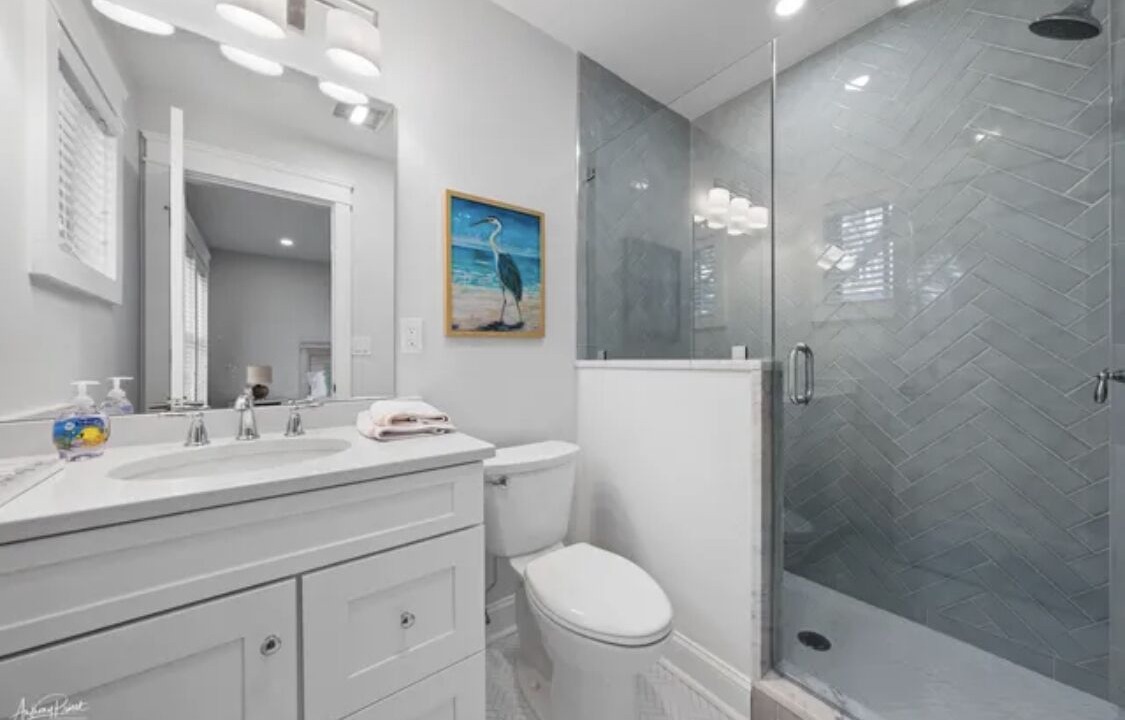 Photo of Bathroom in Avalon