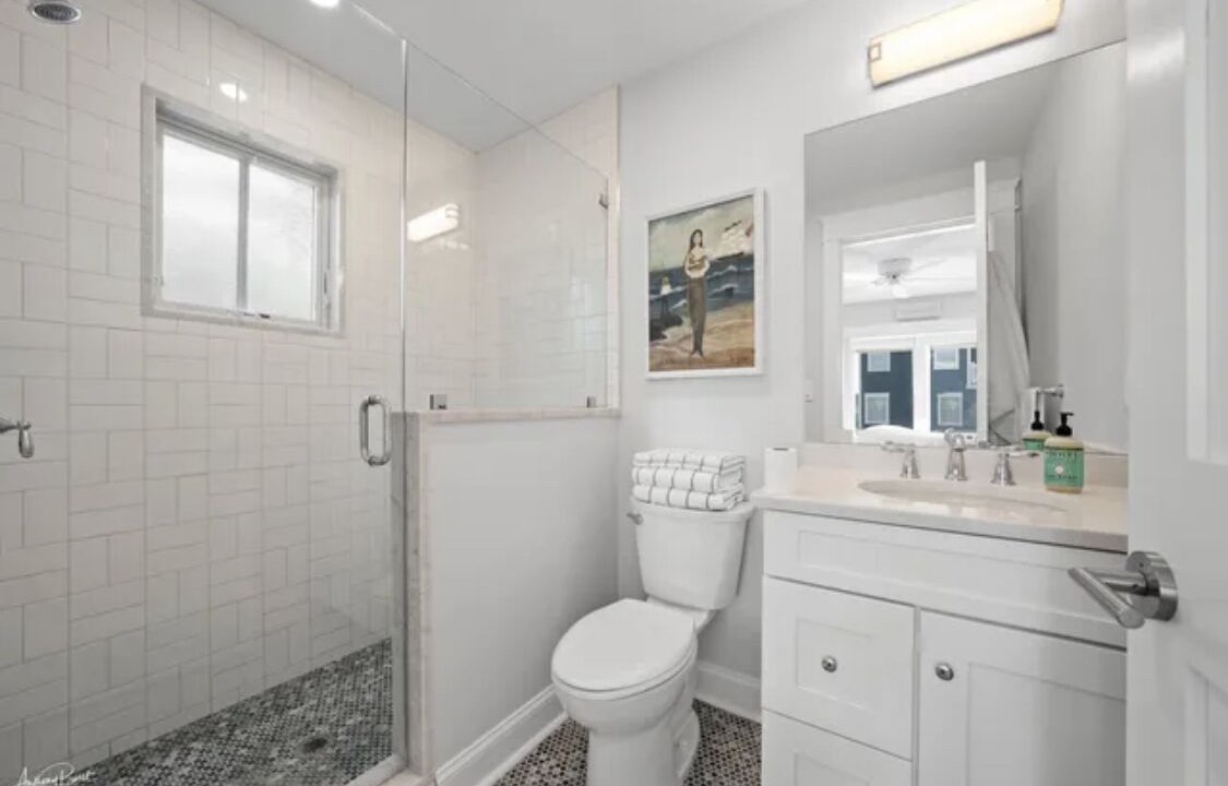 Photo of Bathroom in Avalon