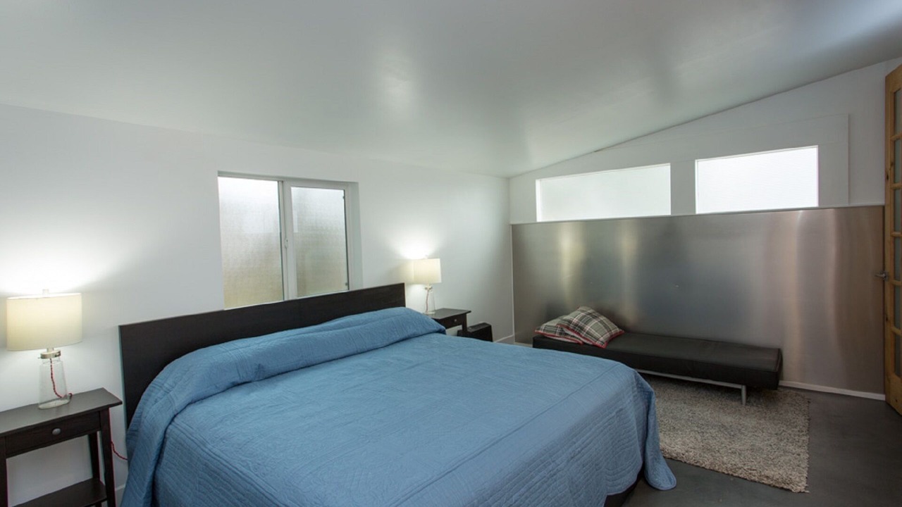Photo of Bedroom in North End
