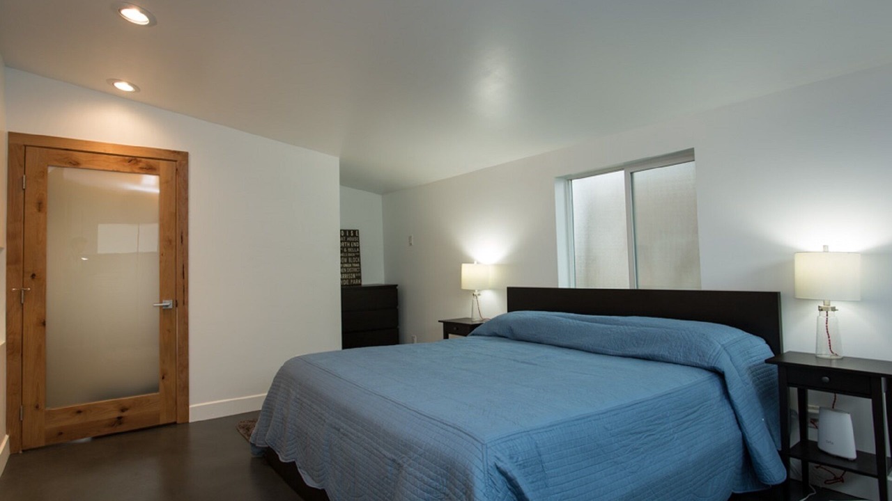 Photo of Bedroom in North End
