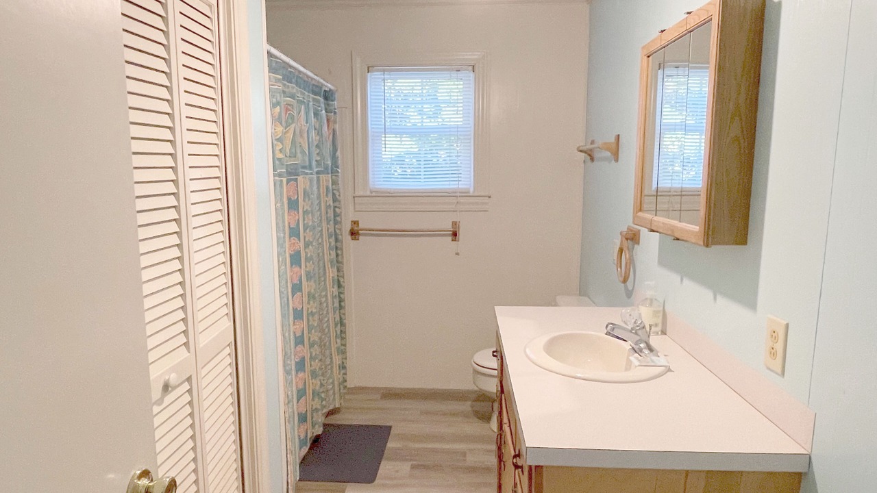Photo of Bathroom in Ocracoke
