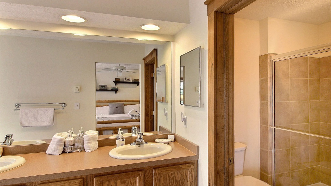 Photo of Bathroom in Tannersville