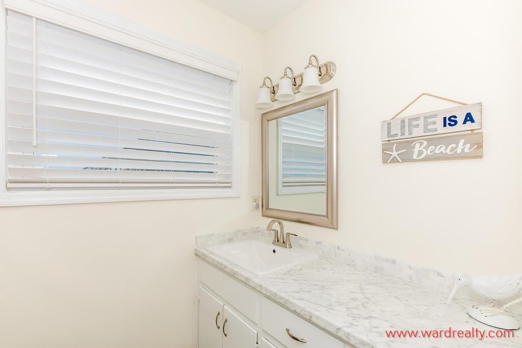 Photo of Bathroom in North Topsail Beach