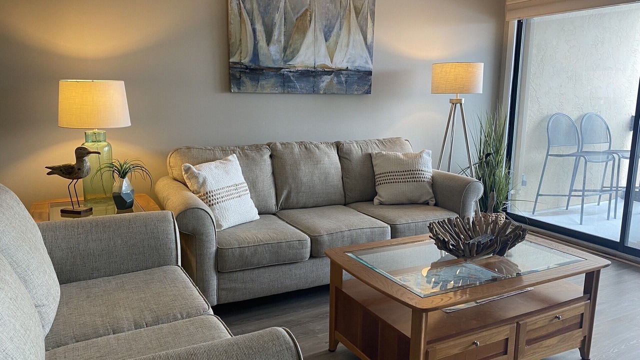Photo of Livingroom in Port Clinton