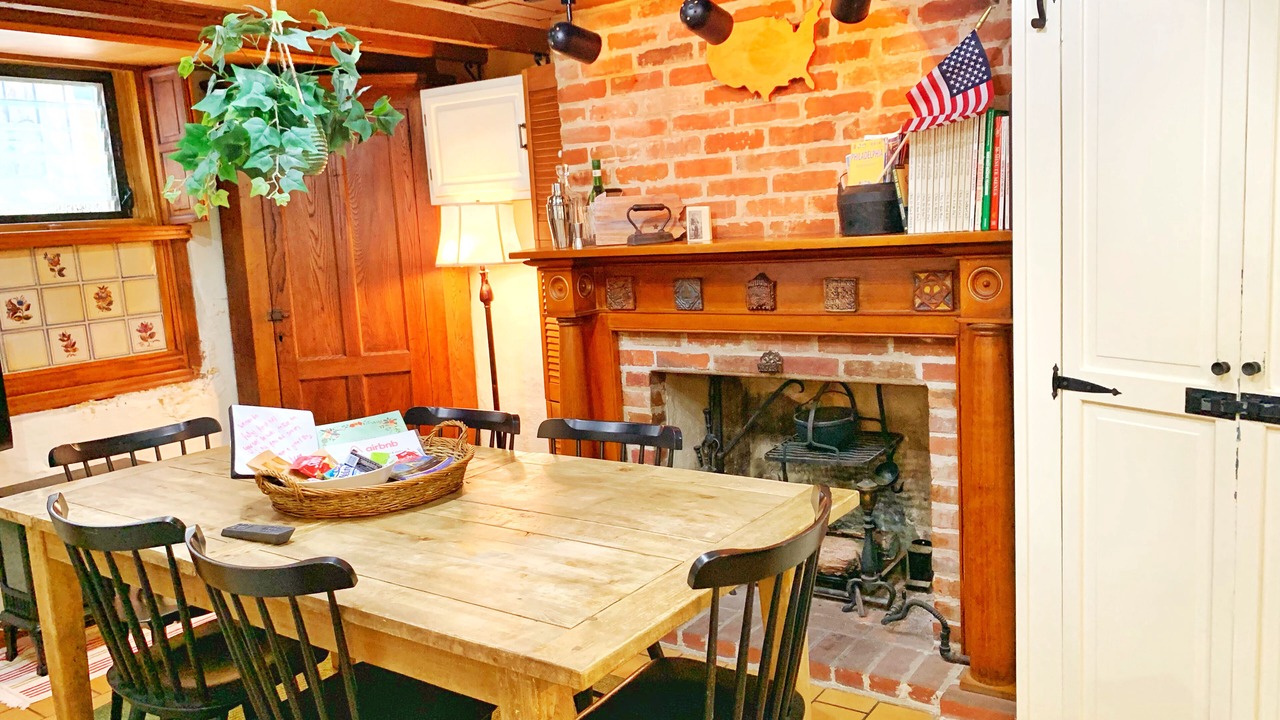 Photo of Livingroom in Gayborhood