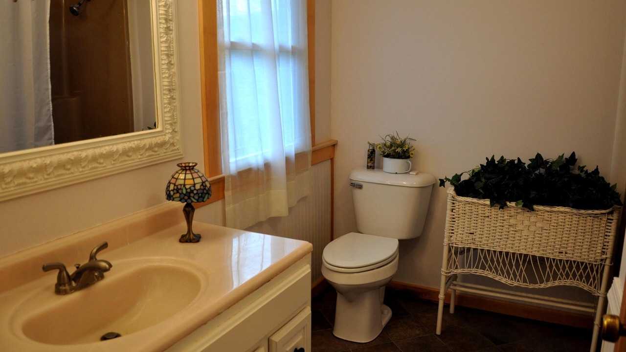 Photo of Bathroom in New Market
