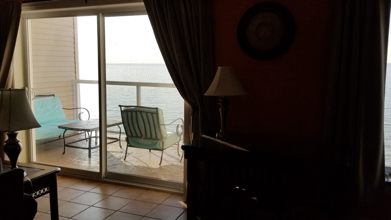Photo of Livingroom in Geneva-on-the-Lake