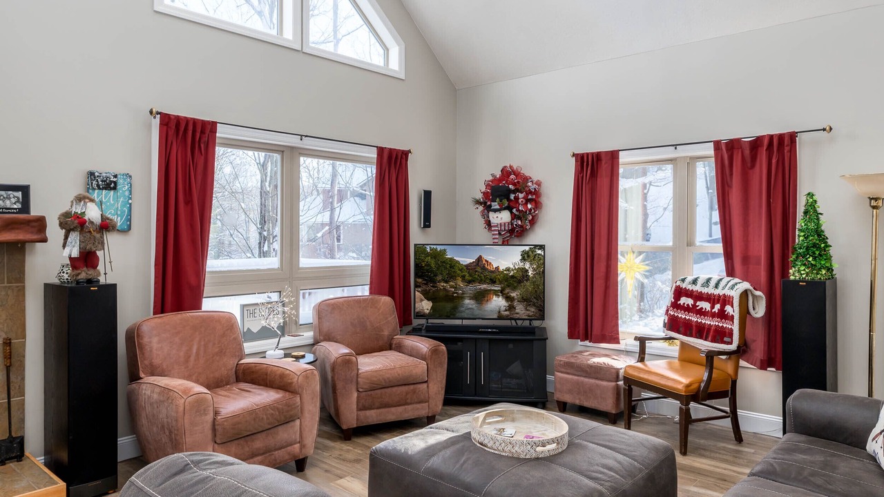 Photo of Livingroom in Hidden Valley