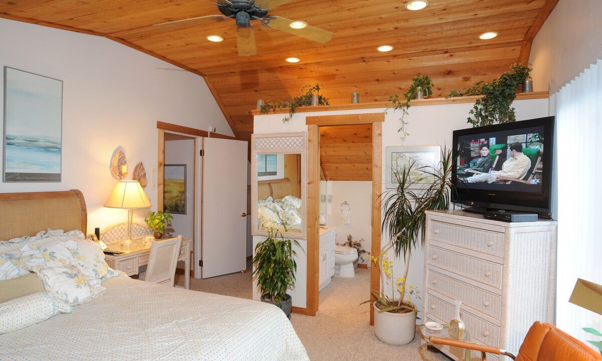 Photo of Bedroom in Champion