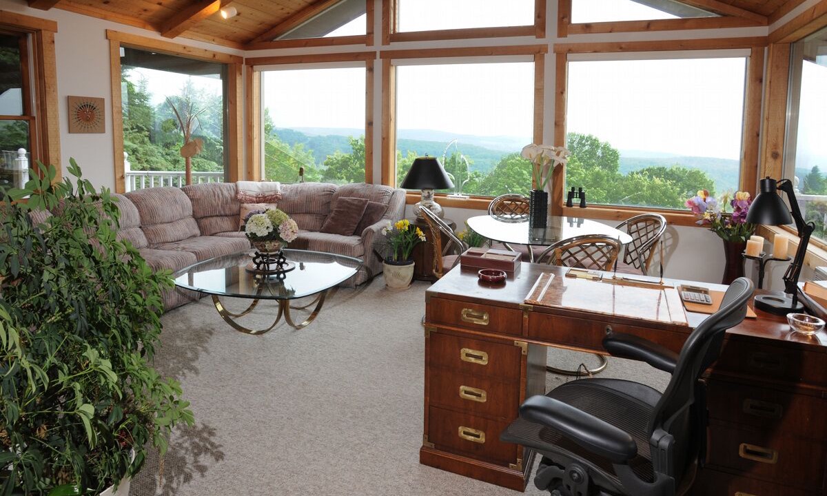Photo of Livingroom in Champion