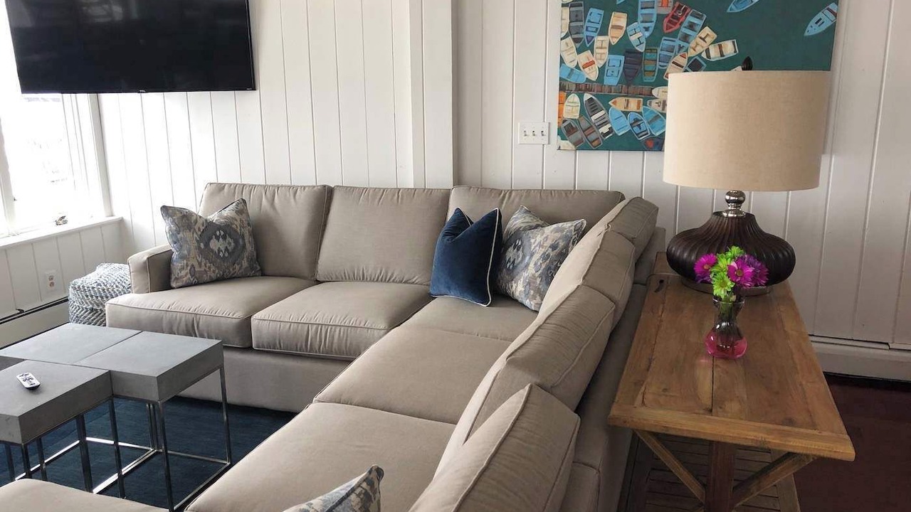 Photo of Livingroom in Canandaigua