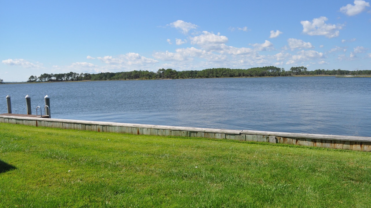 Photo of Others in Keen-Wik On the Bay